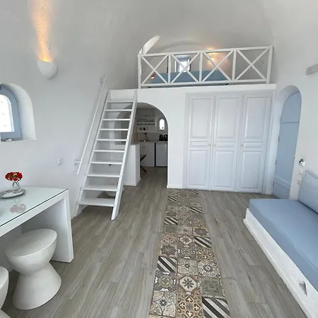 Heliades Apartment